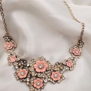 Elegant Floral Necklace with Pink and Gold Accents